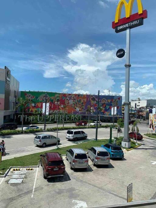 1Br With Extra Room At One Regis- Megaworld บาโคลอด ภายนอก รูปภาพ