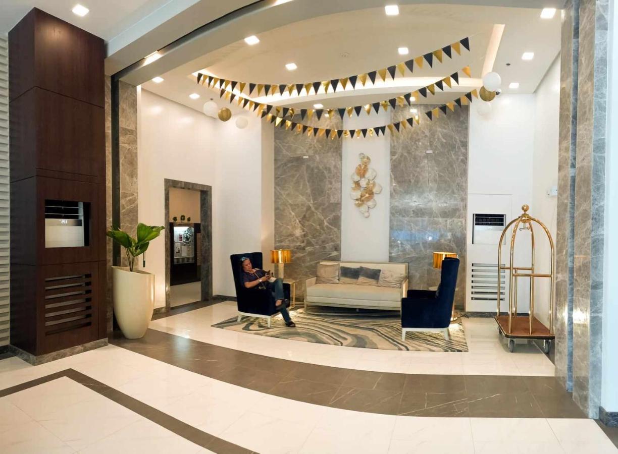 1Br With Extra Room At One Regis- Megaworld บาโคลอด ภายนอก รูปภาพ